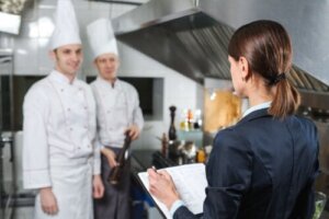 Wat is extrinsieke motivatie en hoe kan het gedrag beïnvloeden?