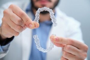 Tandheelkundige retainers: soorten en voordelen