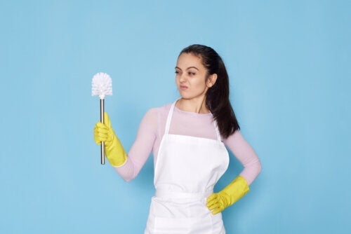 Leer hoe je schoonmaakspullen reinigt en desinfecteert