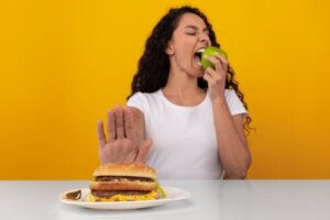 Minder vlees en zuivel eten om de inname van AGEs te verminderen