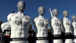 Real Madrid's robotmuur voor vrije trappen