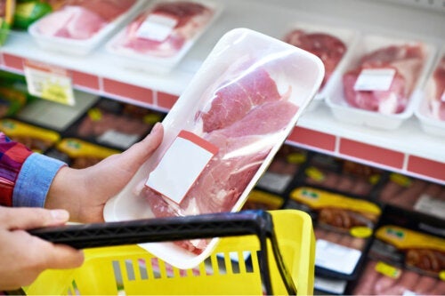 Rood en wit vlees beïnvloeden cholesterol op dezelfde manier, blijkt uit onderzoek