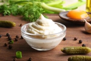 Tartaarsaus: voedingsstoffen, voordelen en een alternatief recept