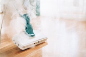 Huishoudelijke stoomreiniging: voordelen en nadelen