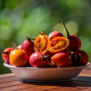 6 voordelen van de tamarillo of boomtomaat
