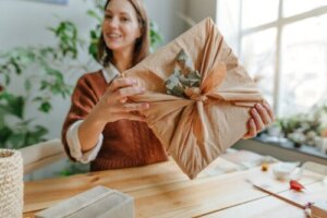 Furoshiki, de milieuvriendelijke cadeauverpakkingstrend die de sociale netwerken overspoelt