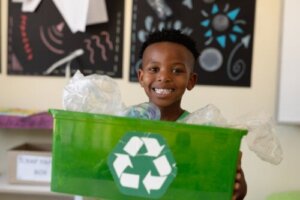 7 tips om kinderen te leren over verantwoord consumeren