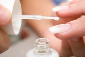 Babyboom nagels: waar gaat deze manicuretrend over?