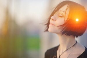 13 tips om het serotonineniveau op natuurlijke wijze te verhogen