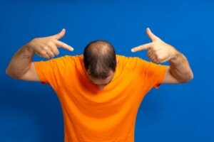Haarverzorging voor mannen: een gids om kaalheid te voorkomen