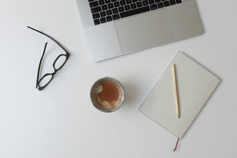 Niet-invasieve manieren om je ogen te beschermen tegen blauw licht